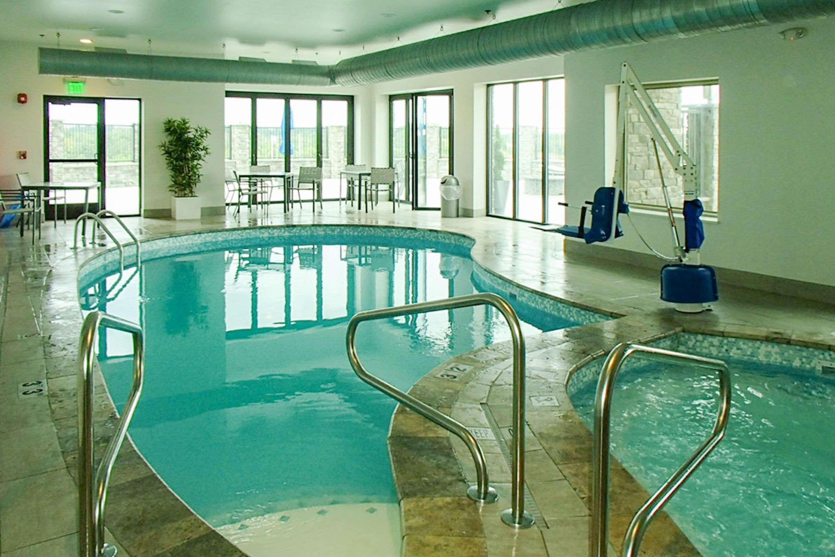 Garland Hotel, Ascend Hotel Collection New Concord Luaran gambar