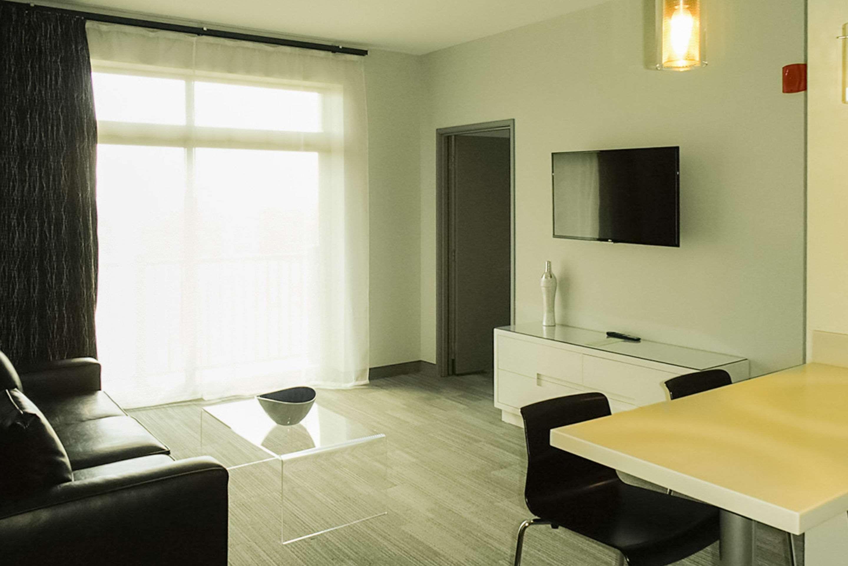Garland Hotel, Ascend Hotel Collection New Concord Luaran gambar