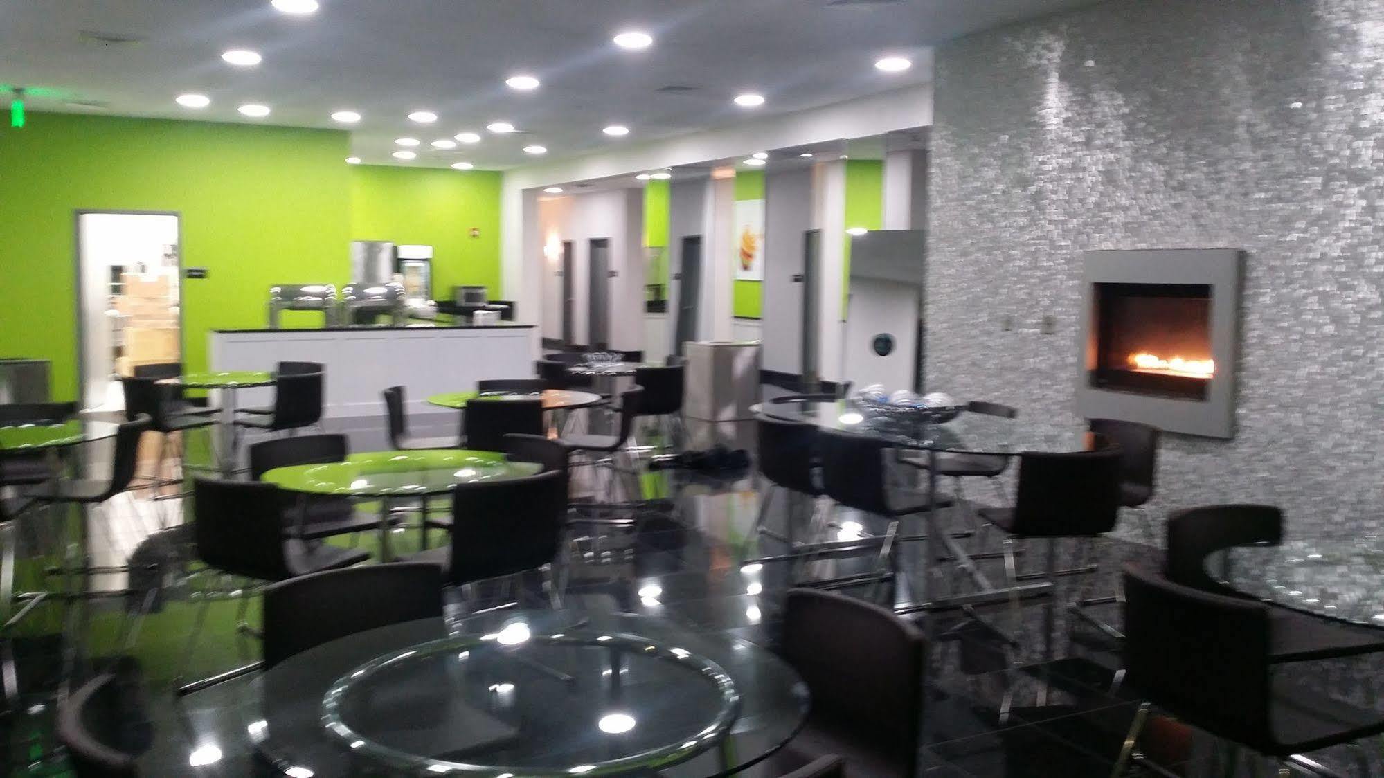 Garland Hotel, Ascend Hotel Collection New Concord Luaran gambar